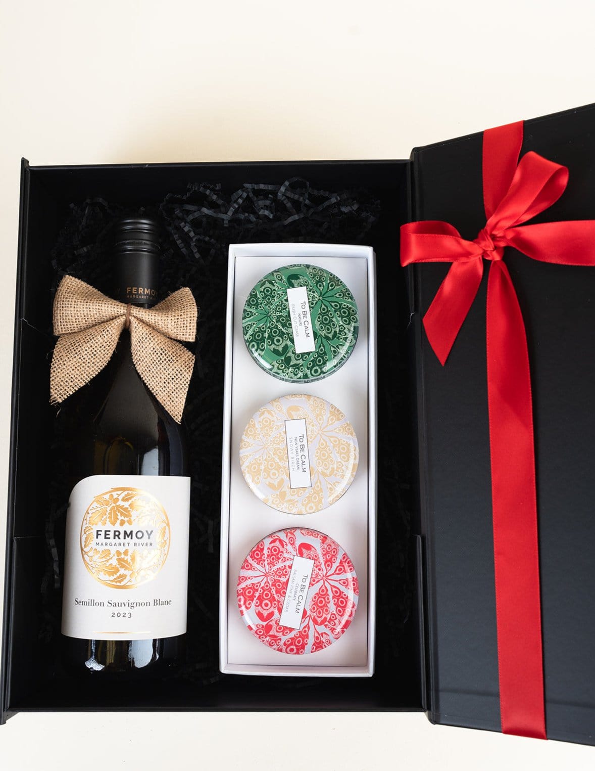 Christmas Wine & Candles Gift Hamper & Gift Baskets | Same Day Delivery ...