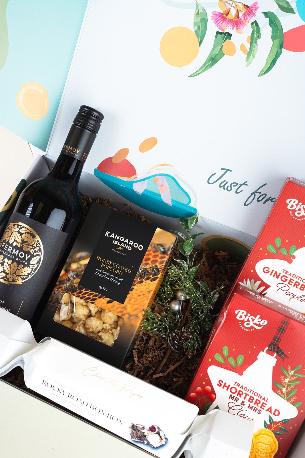 Christmas Wine & Treats Gift Hamper
